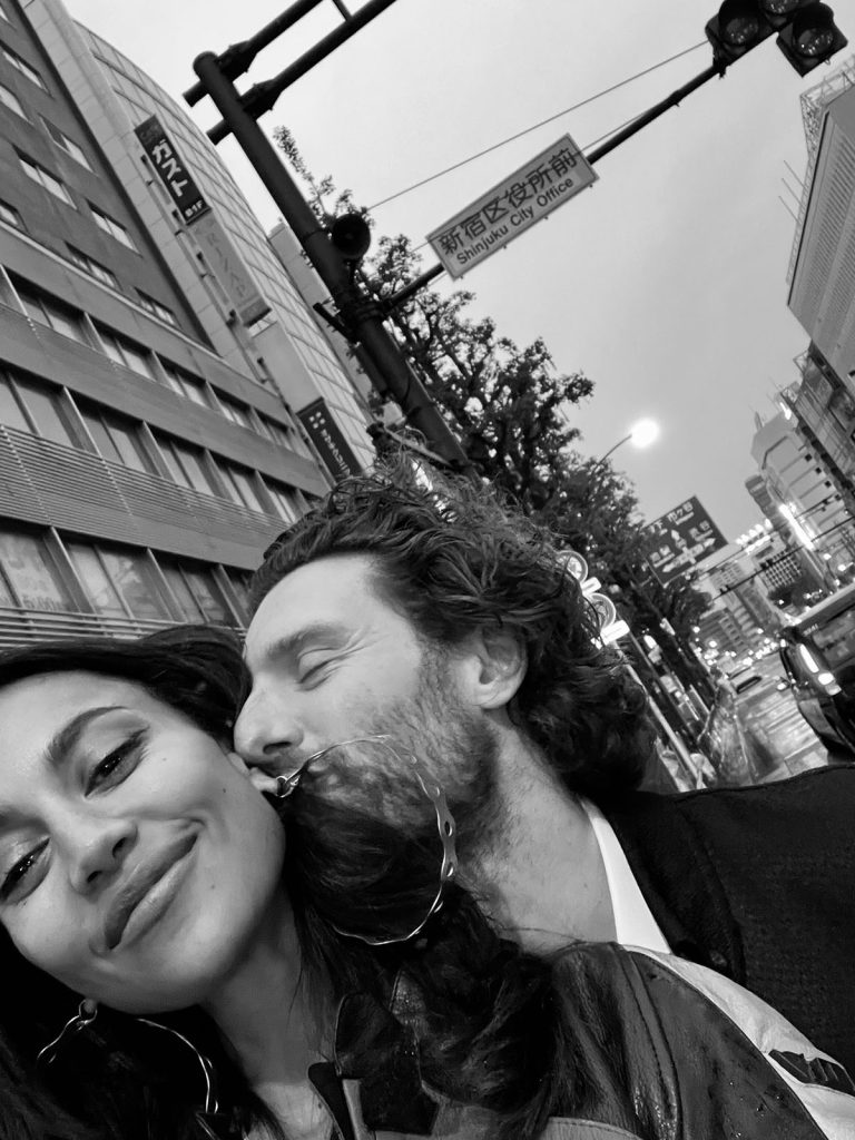 Amanda-Leo-Couple-pics-3