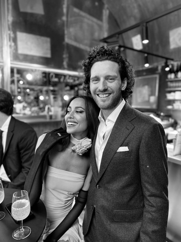 Amanda-Leo-Couple-pics-5