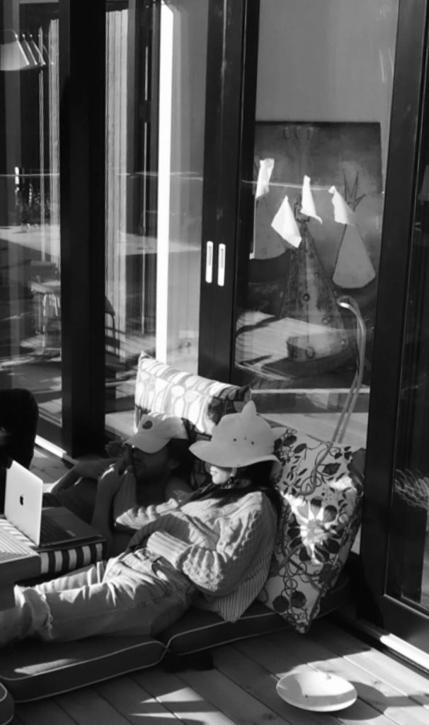 Amanda-Leo-Couple-pics-7